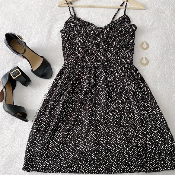 NWT Ruched Chest Above Knee Polkadot Dress - Picture 3 of 12